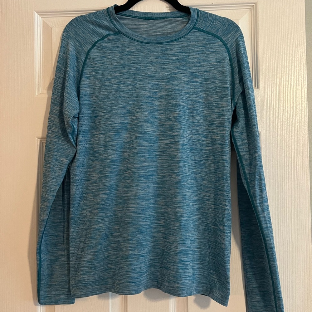 Lululemon Men's Blue Metal Vent Long Sleeve Shirt